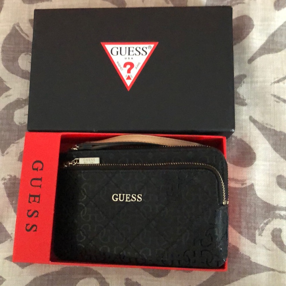 Guess wristlet